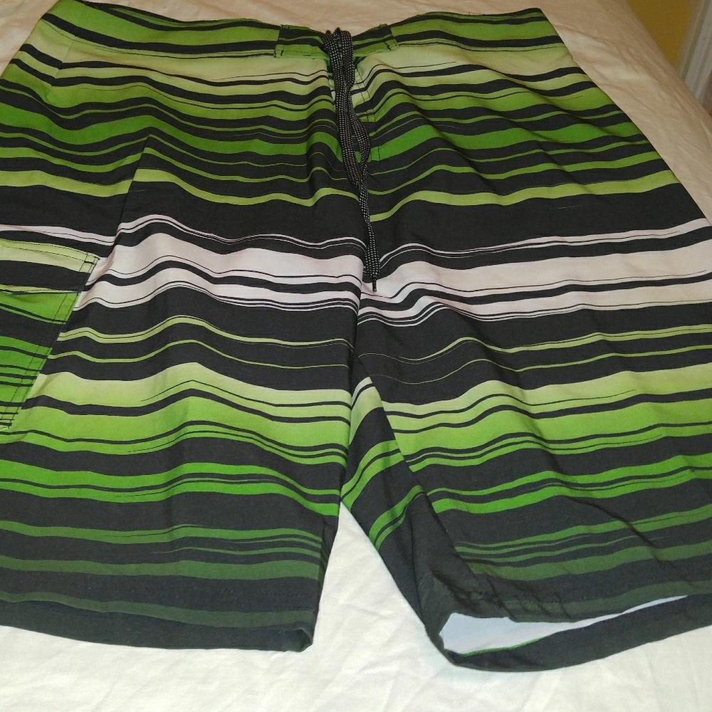 JOE BOXER SWIM SHORT SIZE 48